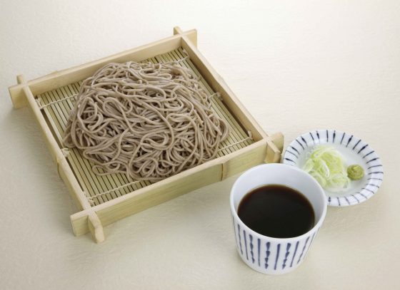 Hot and cold soba with tsuyu